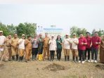 Penanaman Bibit Pepaya California di Bojonegoro